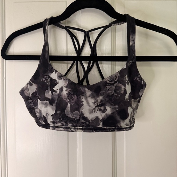 lululemon athletica Other - Lululemon Athletica Black and Gray Free to be Zen Bra Size 6